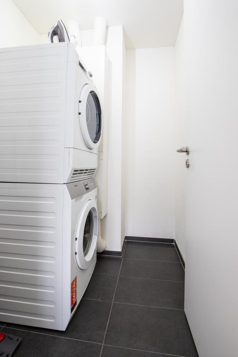 Special Einstein Iiv Apartment, Messe Kleinbasel 10-Star ภายนอก รูปภาพ